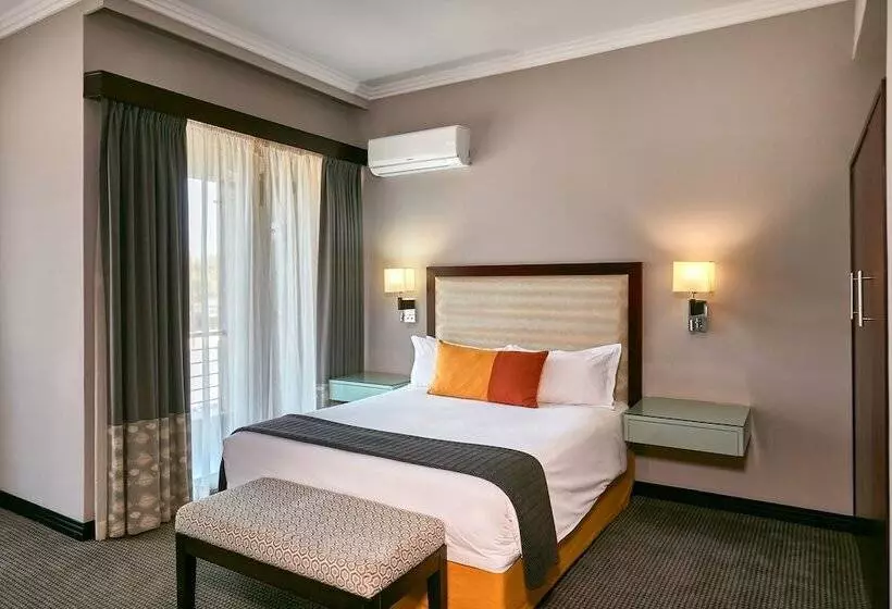 هتل Regent Select