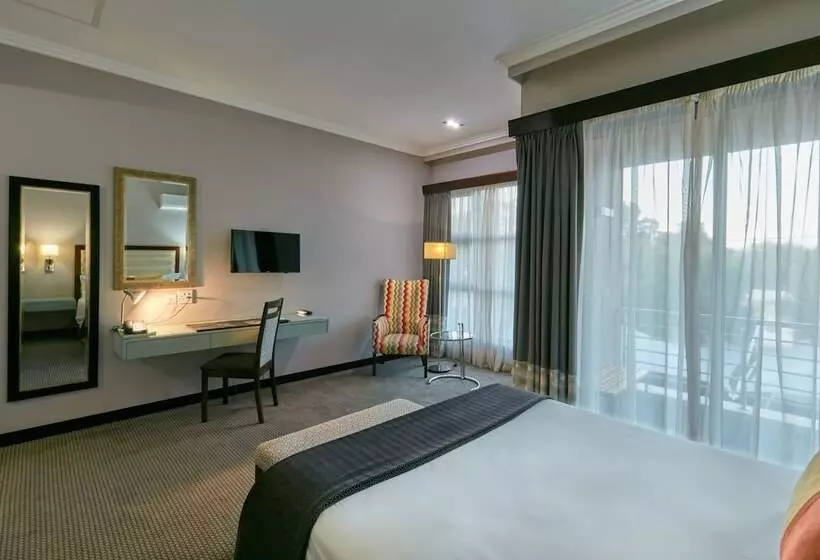 هتل Regent Select