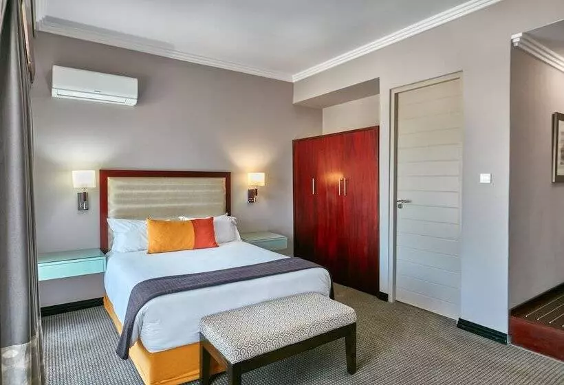 هتل Regent Select