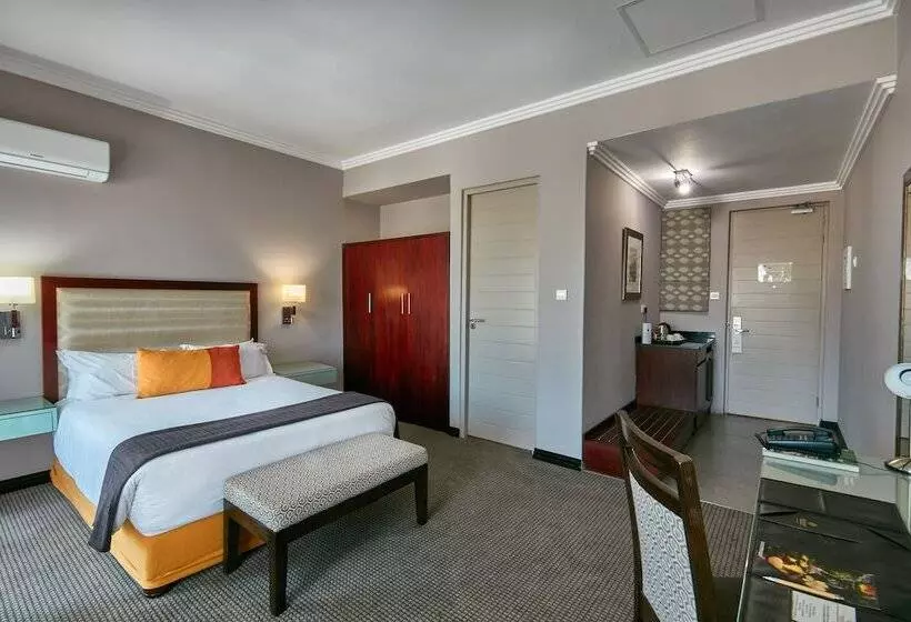 هتل Regent Select