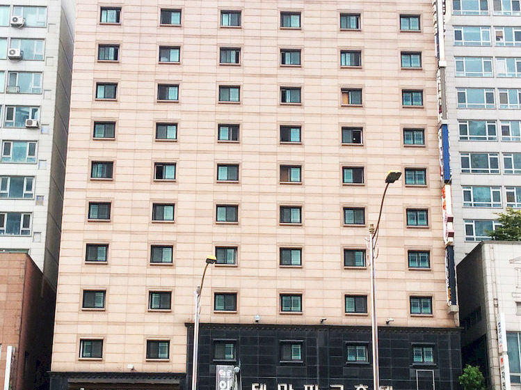 Hotel Themepark Tourist