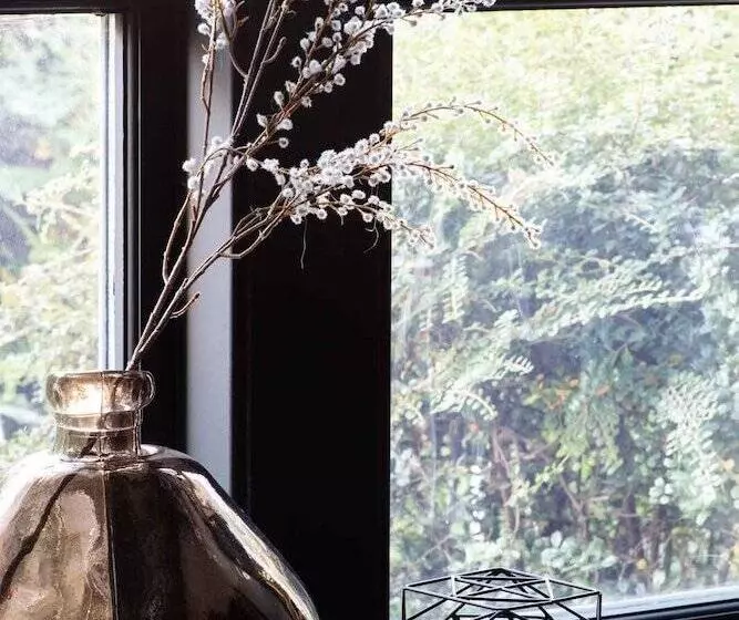 6 Star Unique & Gorgeous Cottage   Bridge Cottage