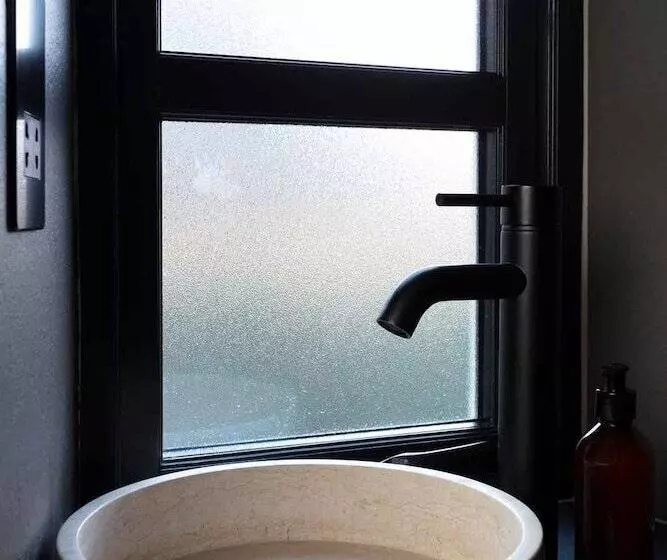 6 Star Unique & Gorgeous Cottage   Bridge Cottage