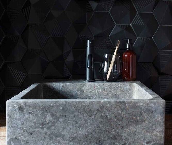 6 Star Unique & Gorgeous Cottage Bridge Cottage