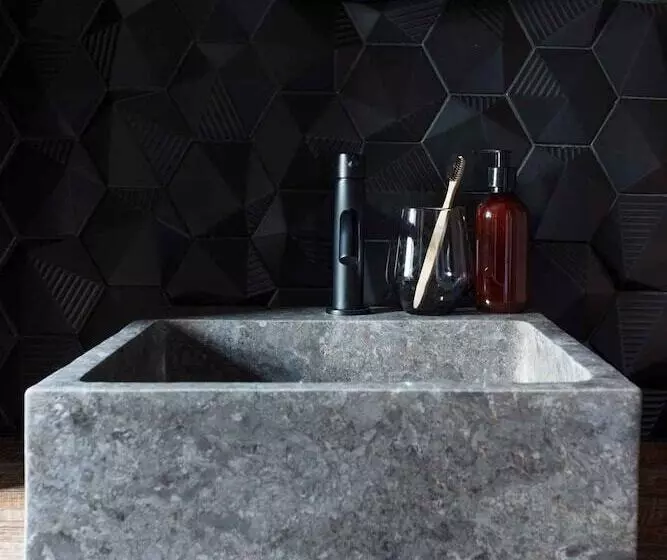 6 Star Unique & Gorgeous Cottage   Bridge Cottage