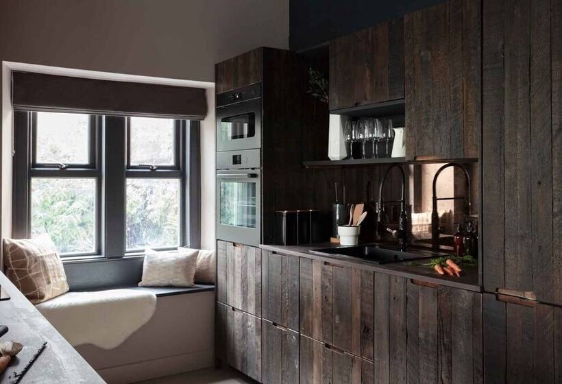 6 Star Unique & Gorgeous Cottage Bridge Cottage