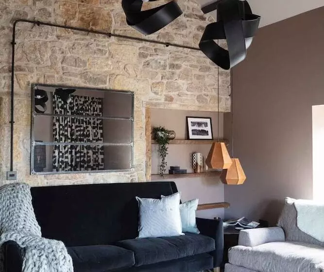 6 Star Unique & Gorgeous Cottage   Bridge Cottage