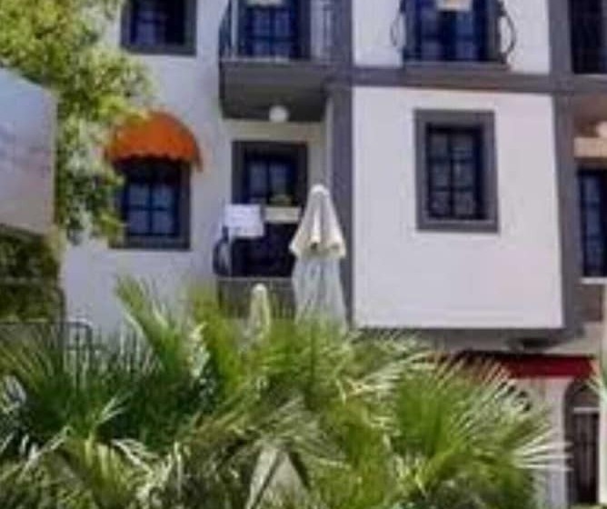 Cesme Marina Sahil Otel