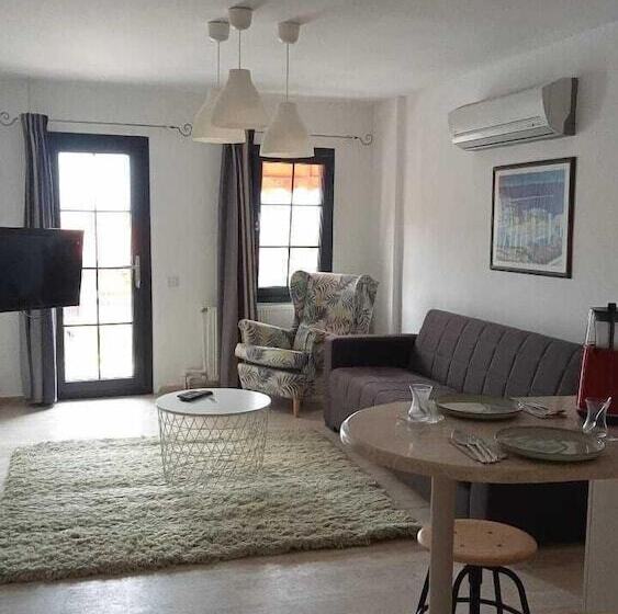 Cesme Marina Sahil Otel