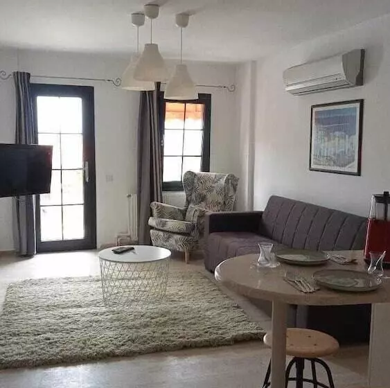 Cesme Marina Sahil Otel