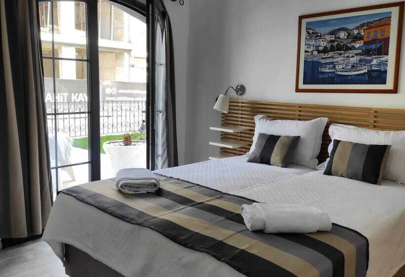 Cesme Marina Sahil Otel