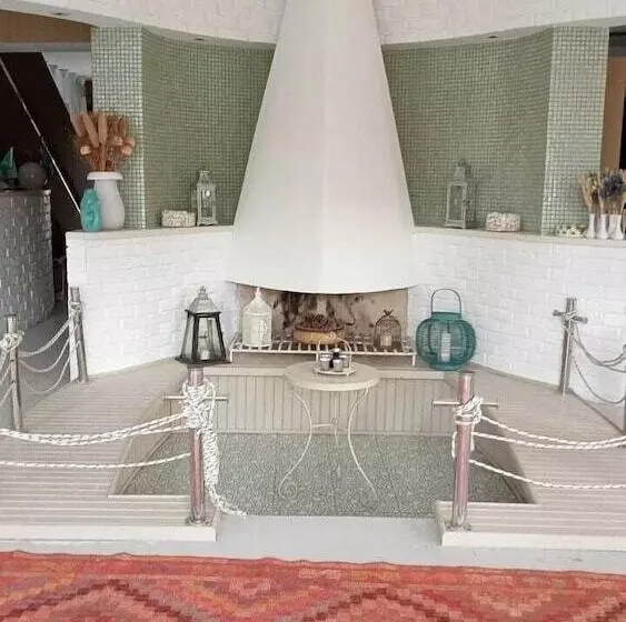 Cesme Marina Sahil Otel