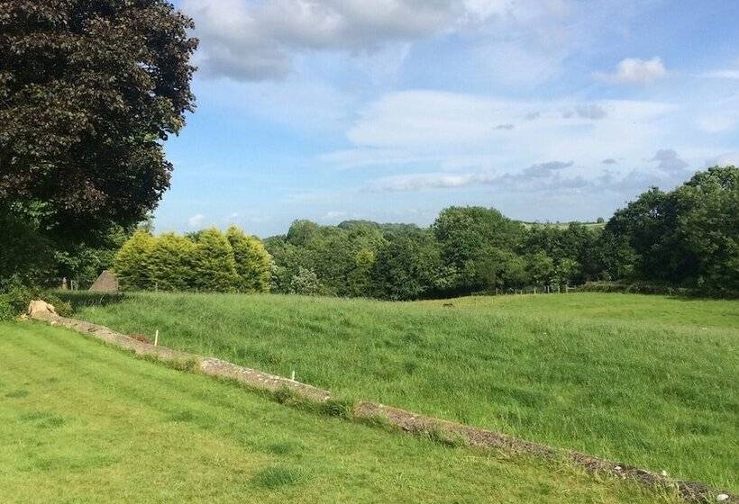 Courtyard Cottage Adults Only