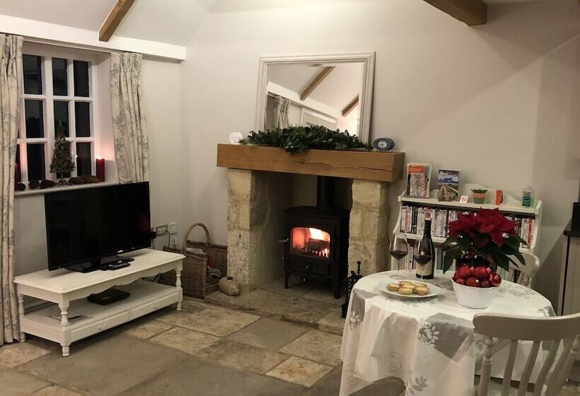 Courtyard Cottage Adults Only