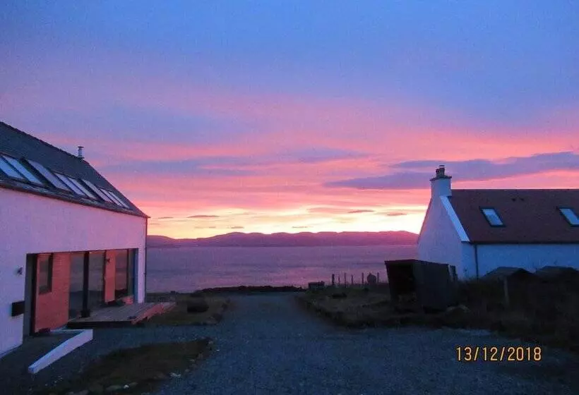 Croft 7 Geary Self Catering Studio