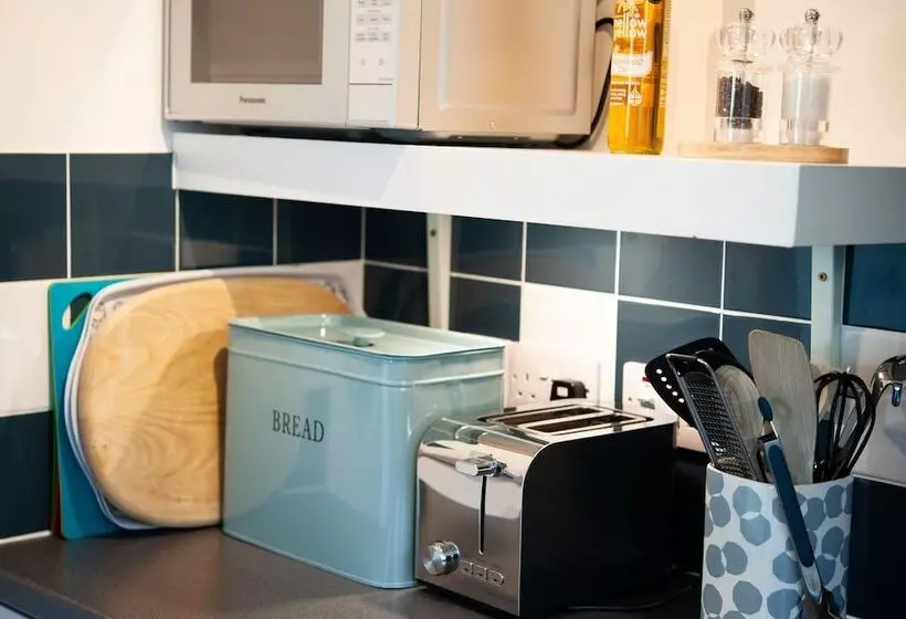 Croft 7 Geary Self Catering Studio