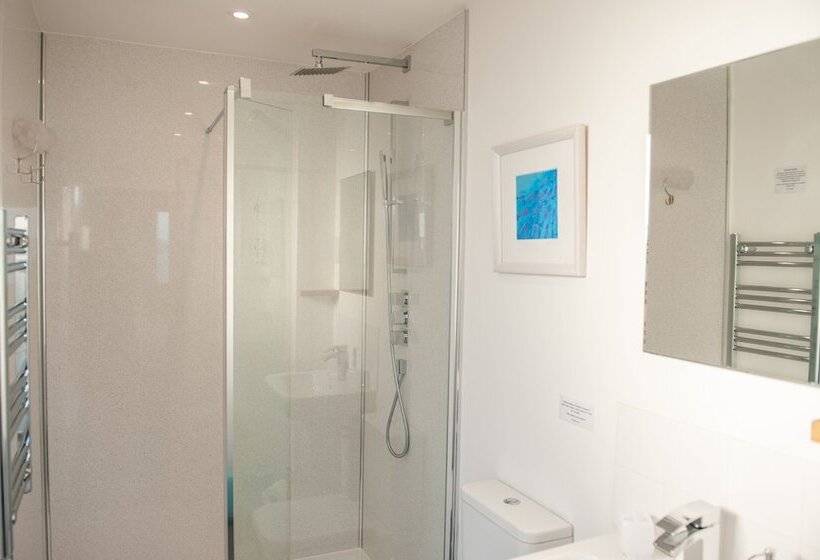 Croft 7 Geary Self Catering Studio