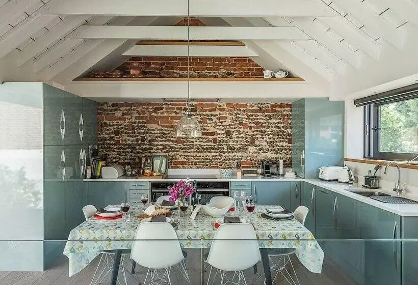 Cross Barn, Aldeburgh