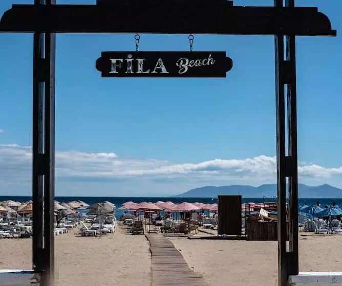 Fi̇la Otel Ayvalik