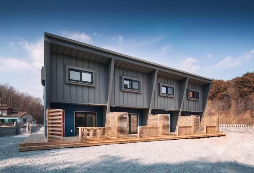 Gangneung Nine One Dog Pension