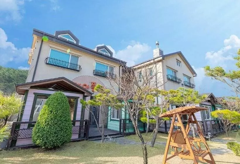 Gapyeong Maplein Pension