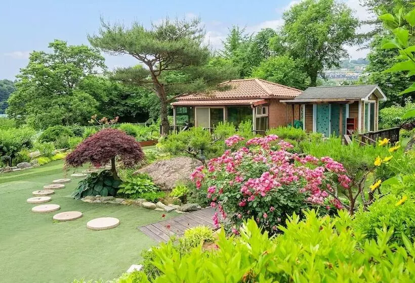 Gapyeong Yeheaden Pension