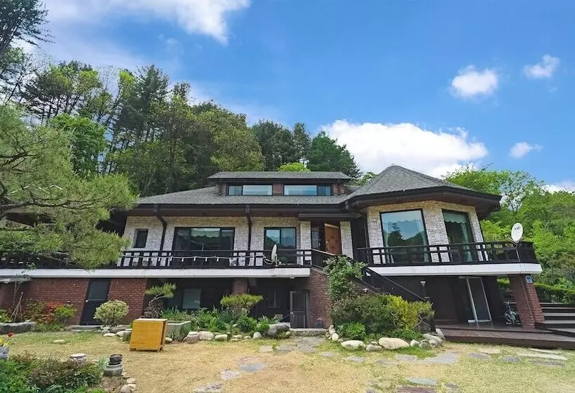 Gapyeong Yeheaden Pension