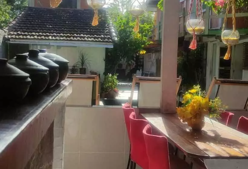 Hostelli Pousada Surf Coruja