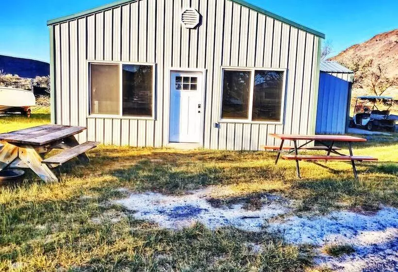 Hotelli Blue Lake Resort