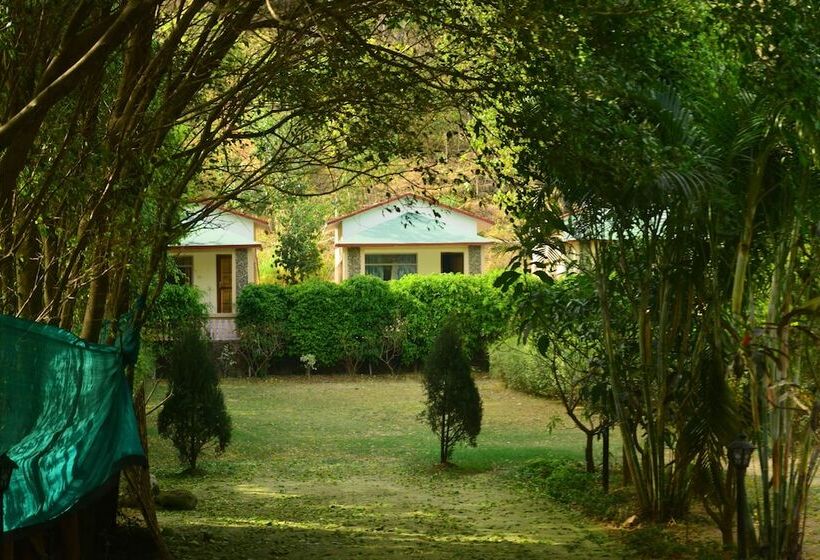 Hotel Corbett Hills Resort