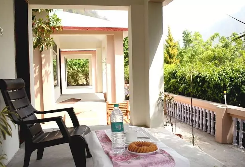 ホテル Corbett Hills Resort