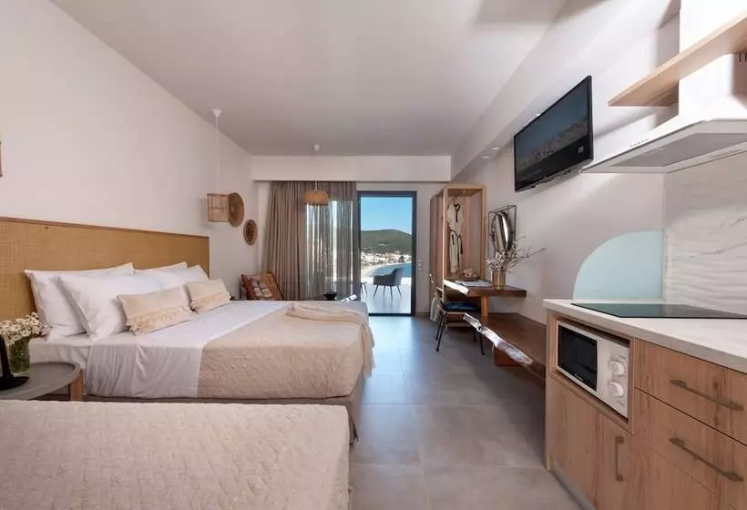 هتل Del Mare Suites