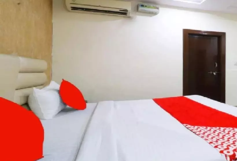 هتل Goroomgo Sunder Guest House Gorakhpur