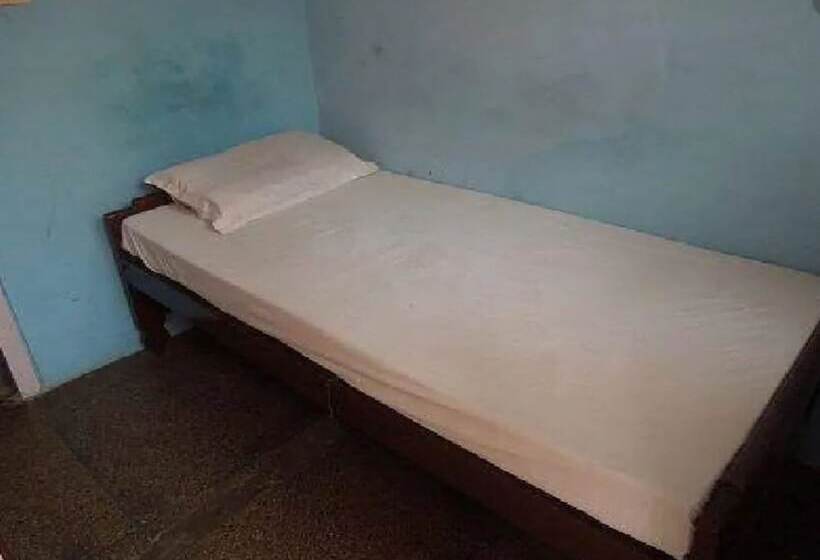 هتل Goroomgo Sunder Guest House Gorakhpur