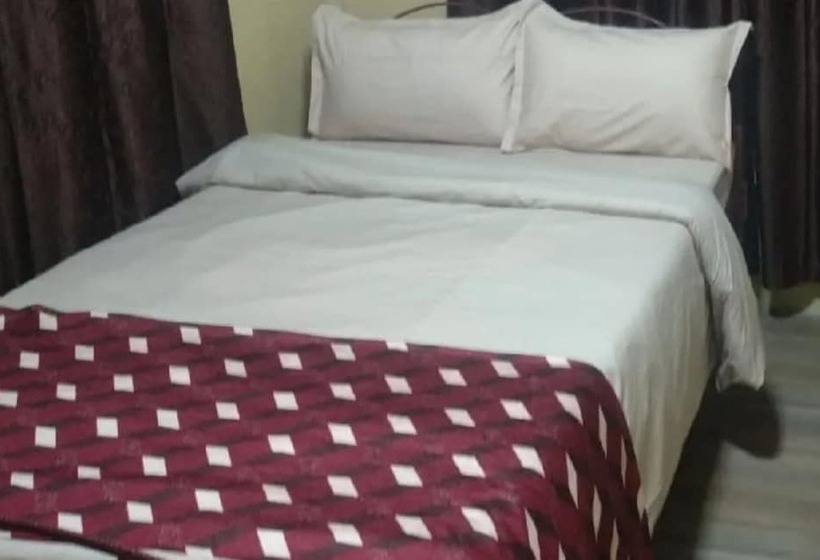 هتل Goroomgo Sunder Guest House Gorakhpur