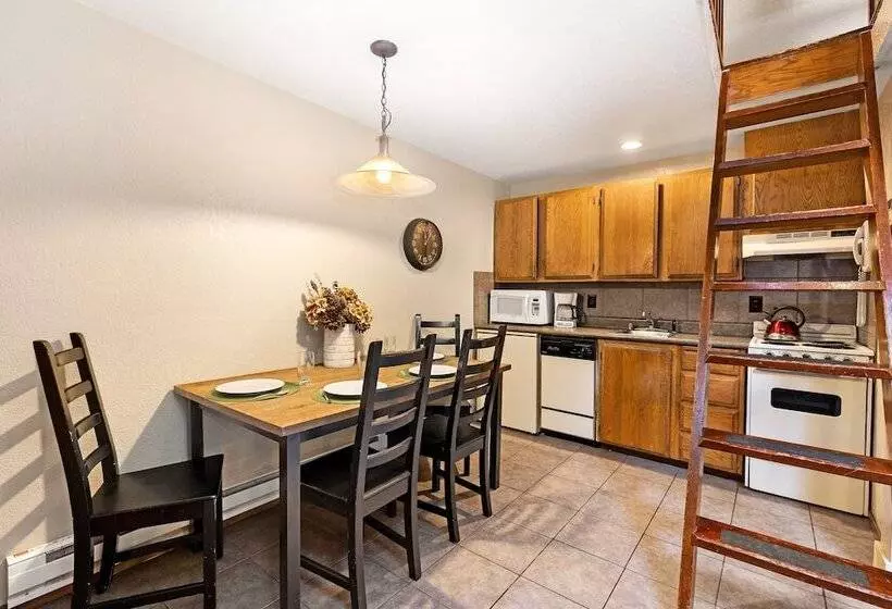 Hotelli Loge Alta Crystal