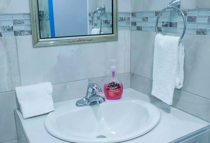 هتل Ocean View Beach