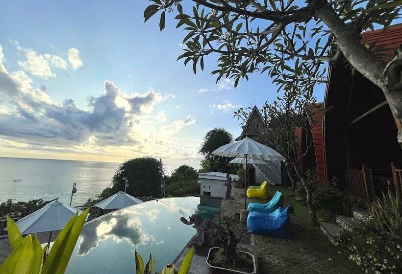 Отель Permata Hill Nusa Penida