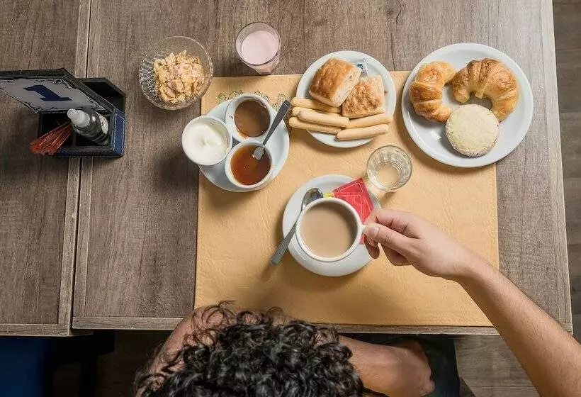 ホテル Alojamiento Raque Lito