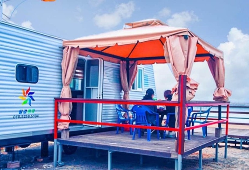 Hotel Taean Badamulgyeong Caravan