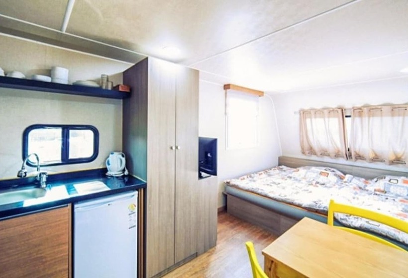 Hotel Taean Badamulgyeong Caravan
