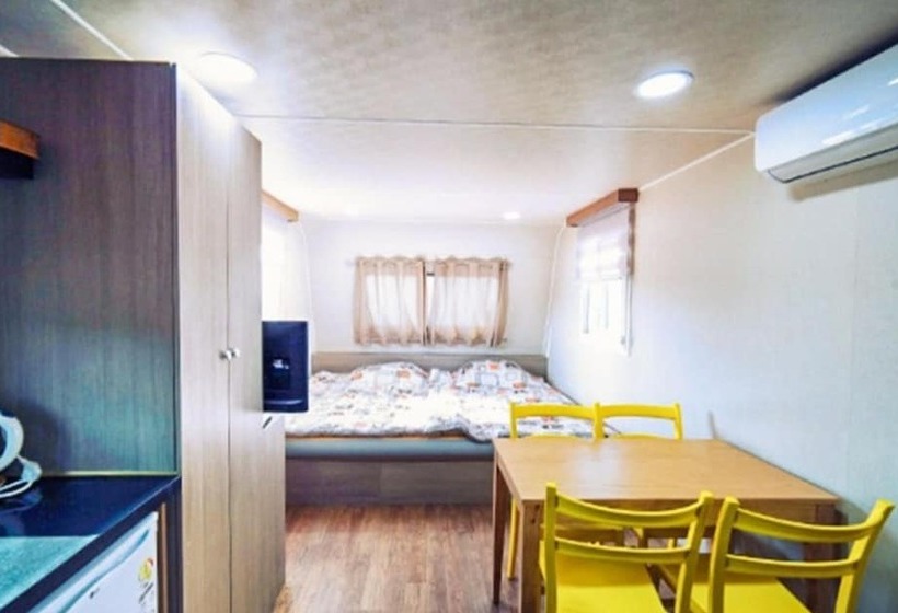 Hotel Taean Badamulgyeong Caravan