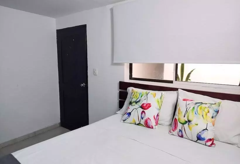 Hotelli Tranvia Santa Marta