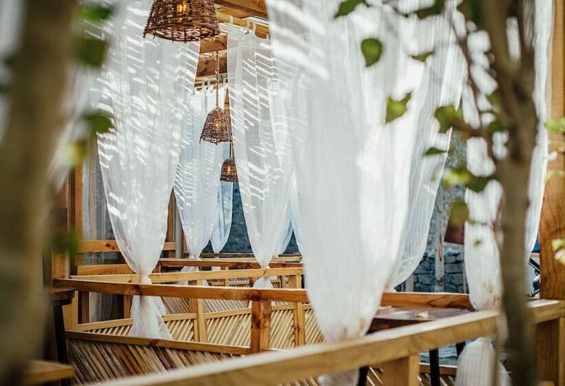 호텔 Tyakshi Eco Village