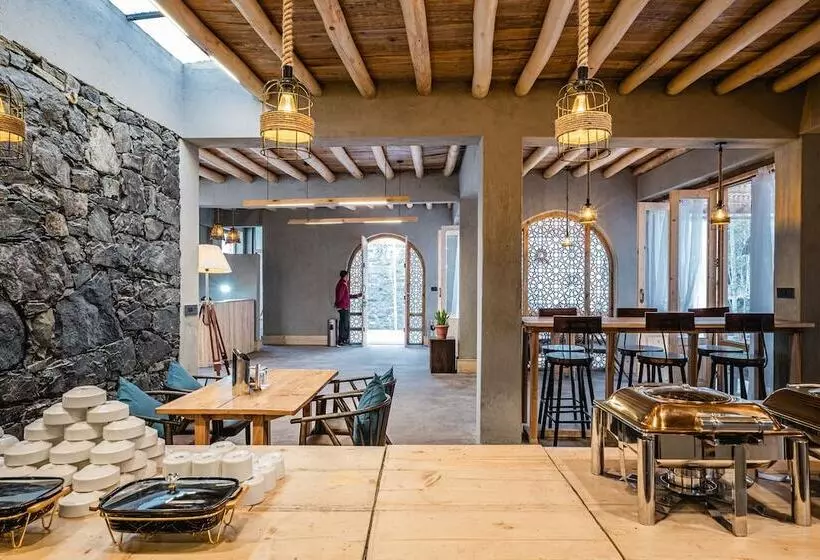 هتل Tyakshi Eco Village
