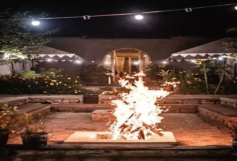 هتل Tyakshi Eco Village