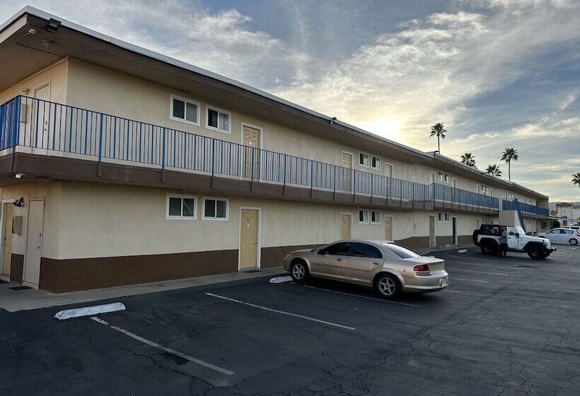 汽车旅馆  American Inn