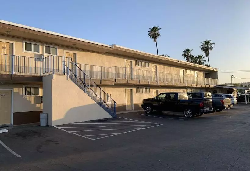 Motelli American Inn