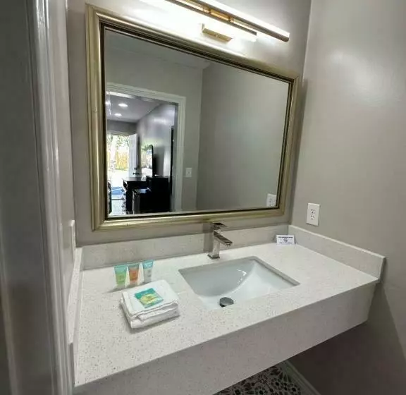 モーテル Sabinal Inn