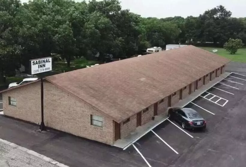 モーテル Sabinal Inn